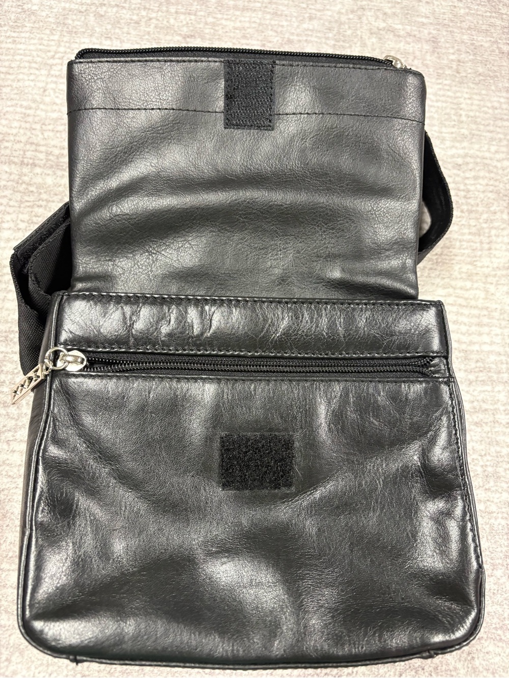 Maxx New York Black Convertible Bag Fannie Pack - Picture 4 of 14